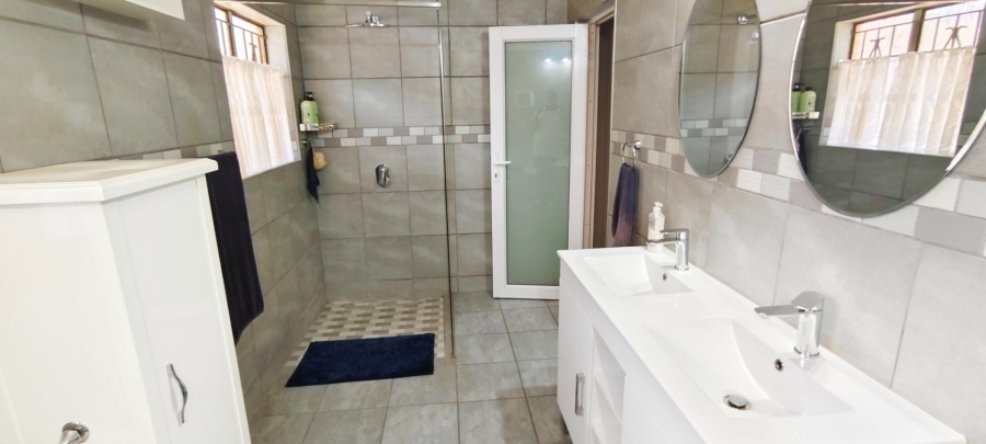 3 Bedroom Property for Sale in Leeupoort Limpopo