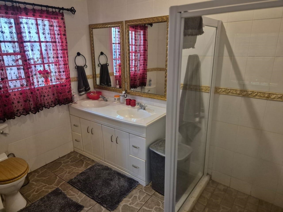 3 Bedroom Property for Sale in Leeupoort Limpopo