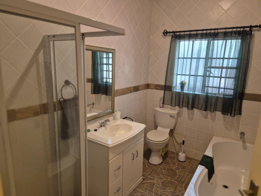 3 Bedroom Property for Sale in Leeupoort Limpopo