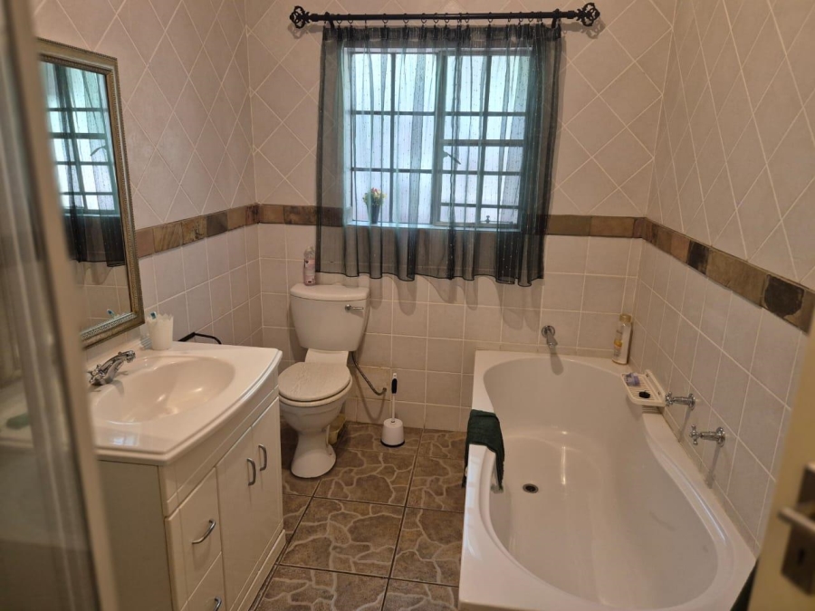 3 Bedroom Property for Sale in Leeupoort Limpopo