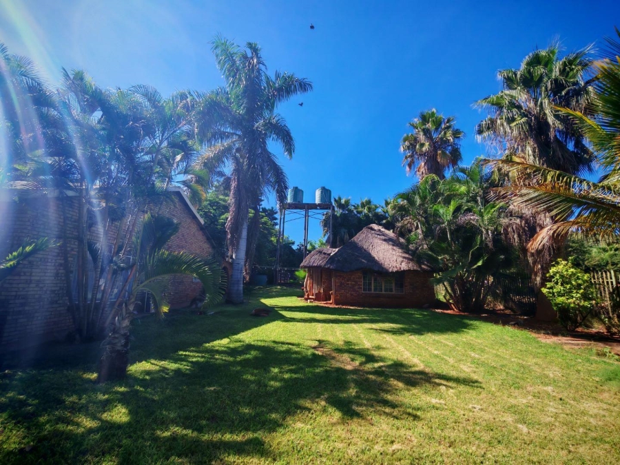 To Let 4 Bedroom Property for Rent in Steelpoort Limpopo