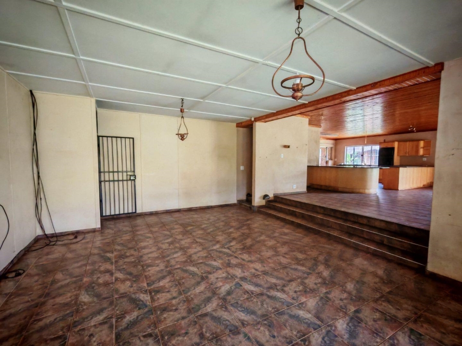 To Let 4 Bedroom Property for Rent in Steelpoort Limpopo