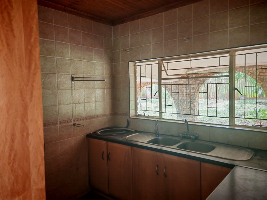 To Let 4 Bedroom Property for Rent in Steelpoort Limpopo