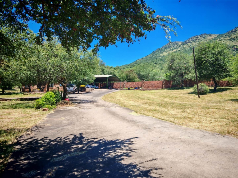 6 Bedroom Property for Sale in Burgersfort Limpopo