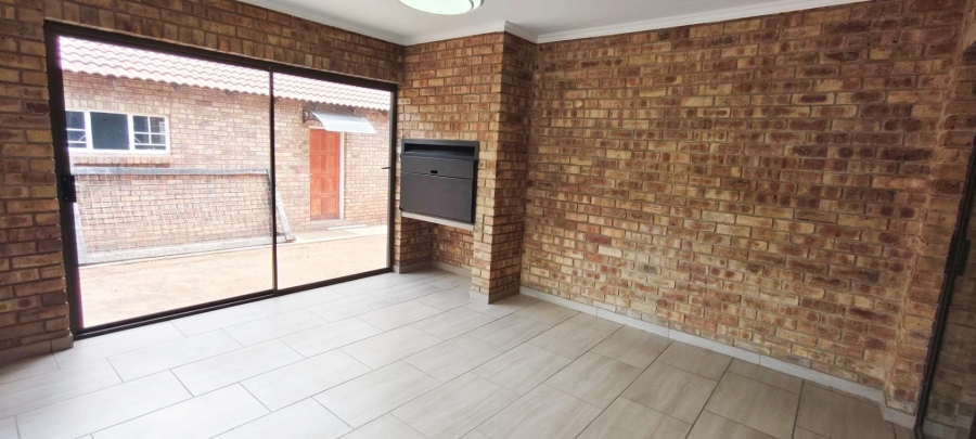 4 Bedroom Property for Sale in Leeupoort Limpopo