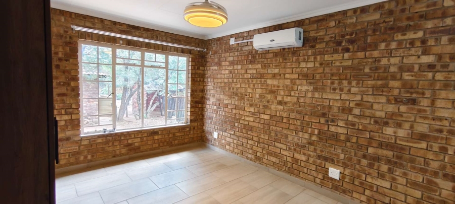 4 Bedroom Property for Sale in Leeupoort Limpopo