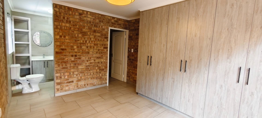 4 Bedroom Property for Sale in Leeupoort Limpopo