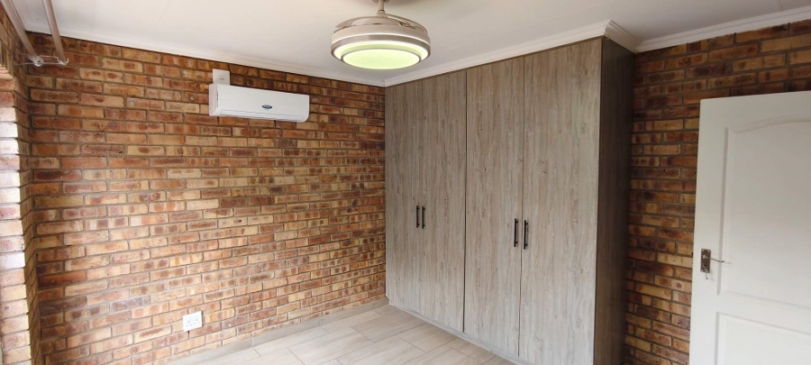 4 Bedroom Property for Sale in Leeupoort Limpopo