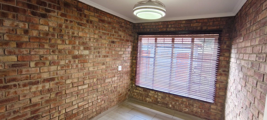 4 Bedroom Property for Sale in Leeupoort Limpopo