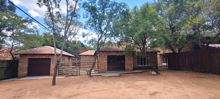 4 Bedroom Property for Sale in Leeupoort Limpopo