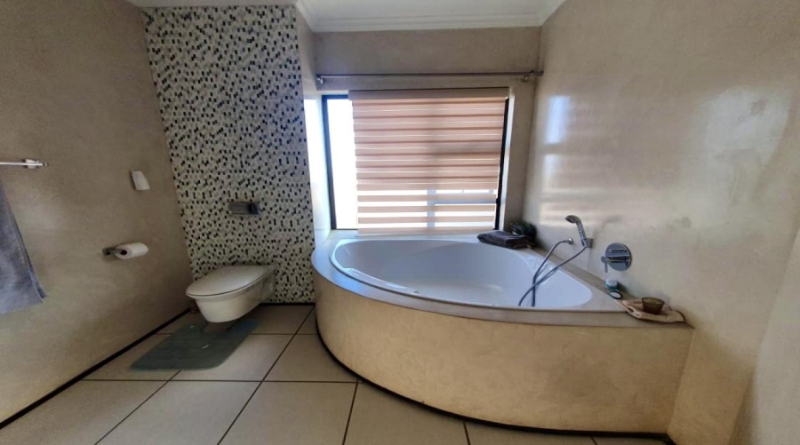 3 Bedroom Property for Sale in Bendor Limpopo