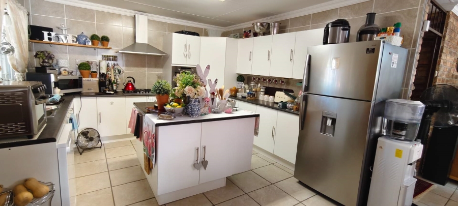2 Bedroom Property for Sale in Leeupoort Limpopo