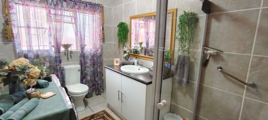 2 Bedroom Property for Sale in Leeupoort Limpopo