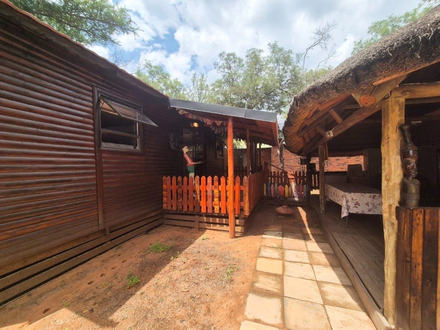 2 Bedroom Property for Sale in Leeupoort Limpopo