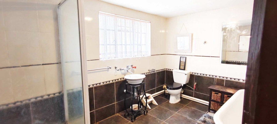 4 Bedroom Property for Sale in Leeupoort Limpopo