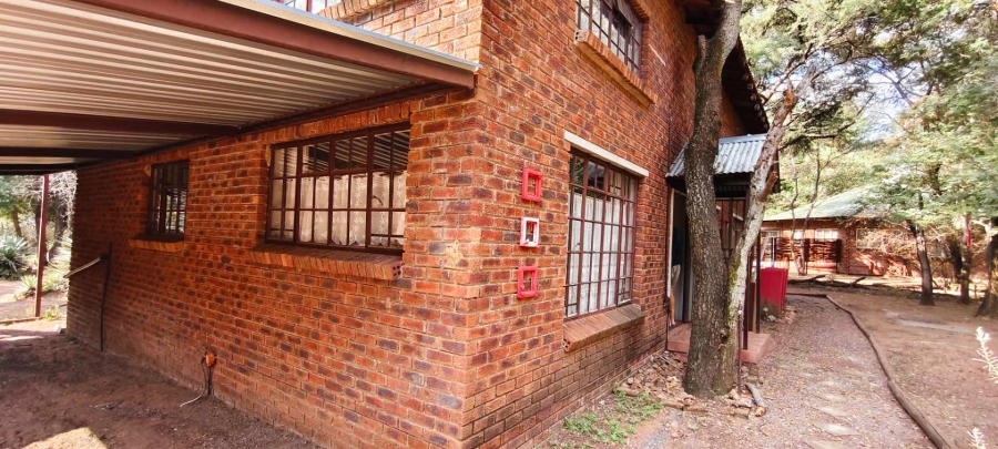 4 Bedroom Property for Sale in Leeupoort Limpopo