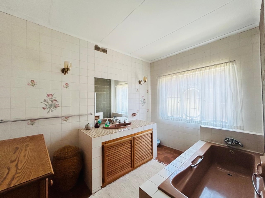 5 Bedroom Property for Sale in Tzaneen Rural Limpopo