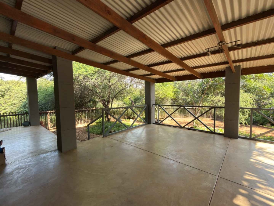 To Let 3 Bedroom Property for Rent in Hoedspruit Limpopo