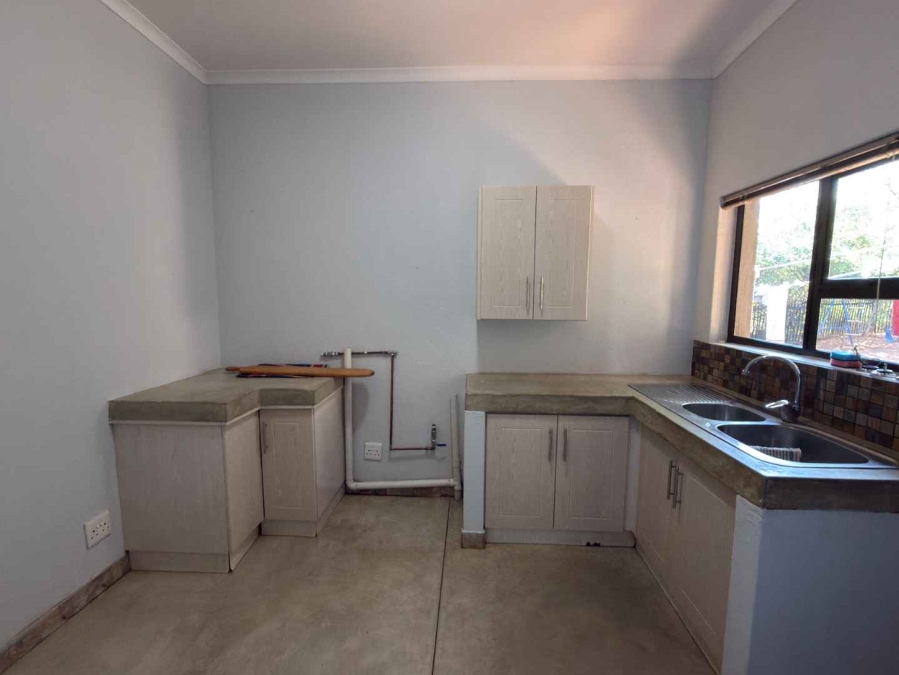 To Let 3 Bedroom Property for Rent in Hoedspruit Limpopo