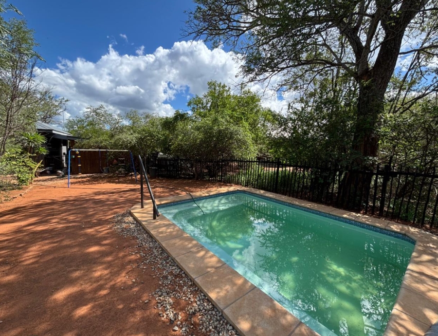 To Let 3 Bedroom Property for Rent in Hoedspruit Limpopo