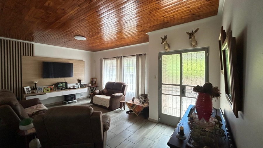 3 Bedroom Property for Sale in Modjadjiskloof Limpopo