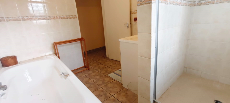 3 Bedroom Property for Sale in Leeupoort Limpopo