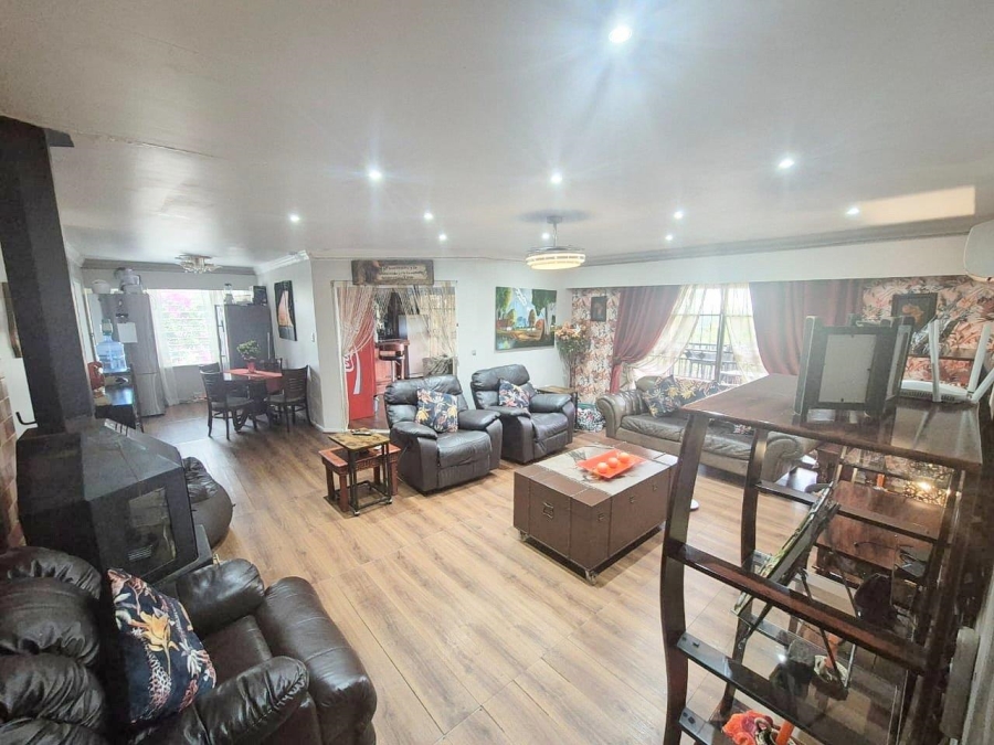 2 Bedroom Property for Sale in Leeupoort Limpopo