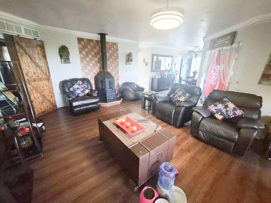 2 Bedroom Property for Sale in Leeupoort Limpopo