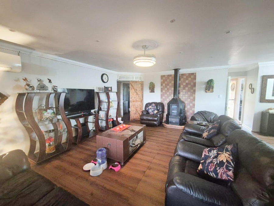 2 Bedroom Property for Sale in Leeupoort Limpopo