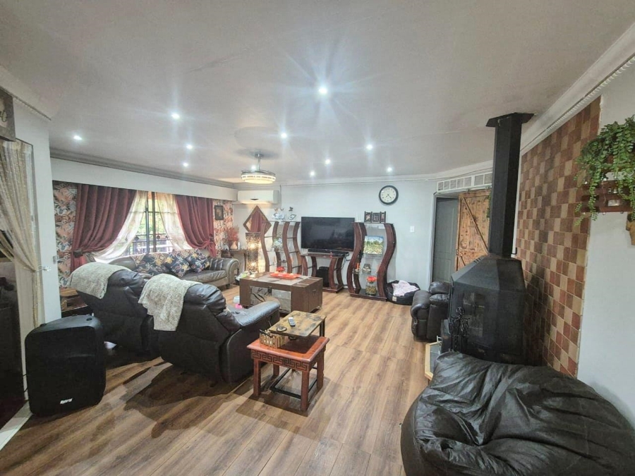 2 Bedroom Property for Sale in Leeupoort Limpopo