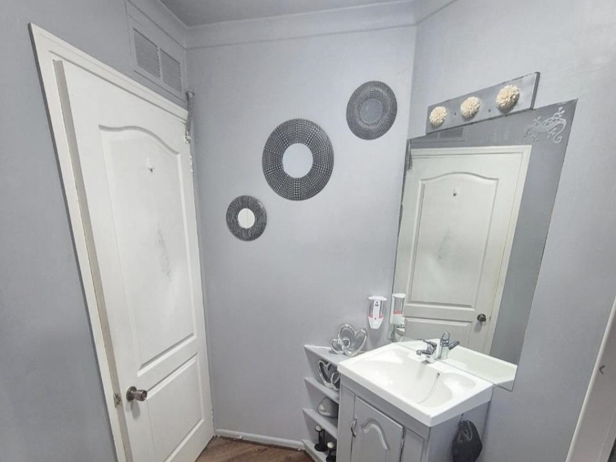 2 Bedroom Property for Sale in Leeupoort Limpopo