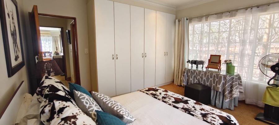 5 Bedroom Property for Sale in Leeupoort Limpopo