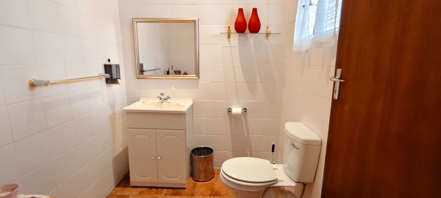 5 Bedroom Property for Sale in Leeupoort Limpopo