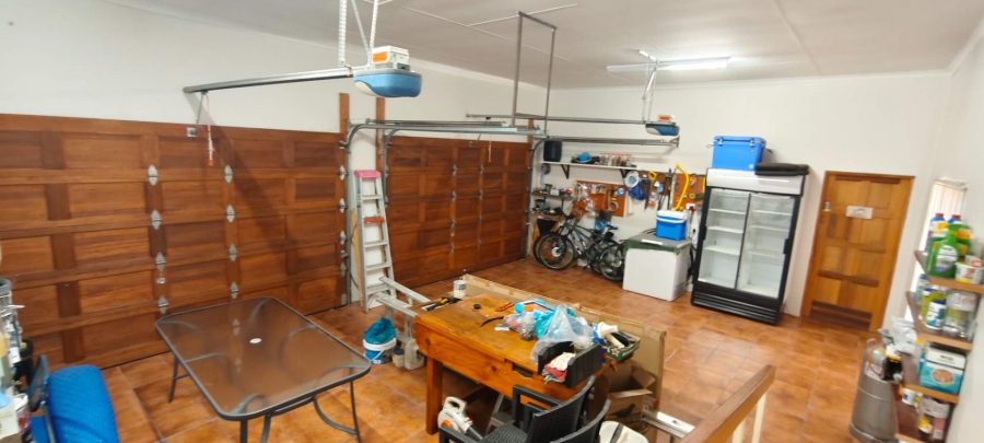 5 Bedroom Property for Sale in Leeupoort Limpopo