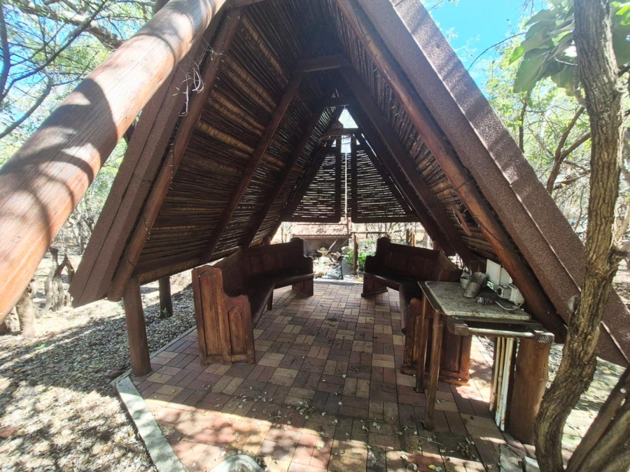 5 Bedroom Property for Sale in Leeupoort Limpopo