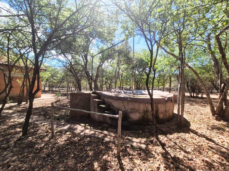 5 Bedroom Property for Sale in Leeupoort Limpopo