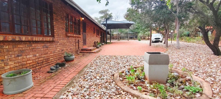 1 Bedroom Property for Sale in Leeupoort Limpopo