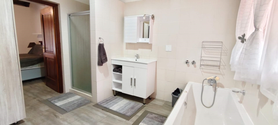 1 Bedroom Property for Sale in Leeupoort Limpopo
