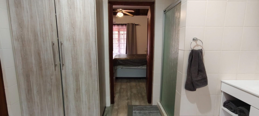 1 Bedroom Property for Sale in Leeupoort Limpopo