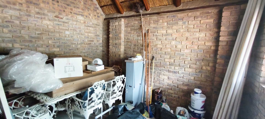 1 Bedroom Property for Sale in Leeupoort Limpopo