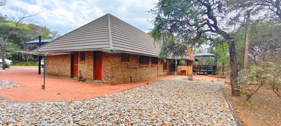 1 Bedroom Property for Sale in Leeupoort Limpopo