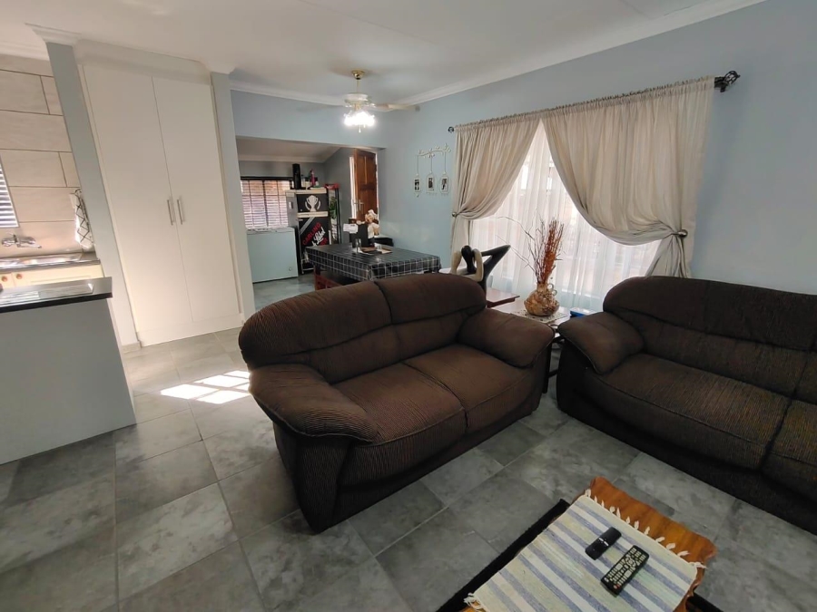 2 Bedroom Property for Sale in Leeupoort Limpopo