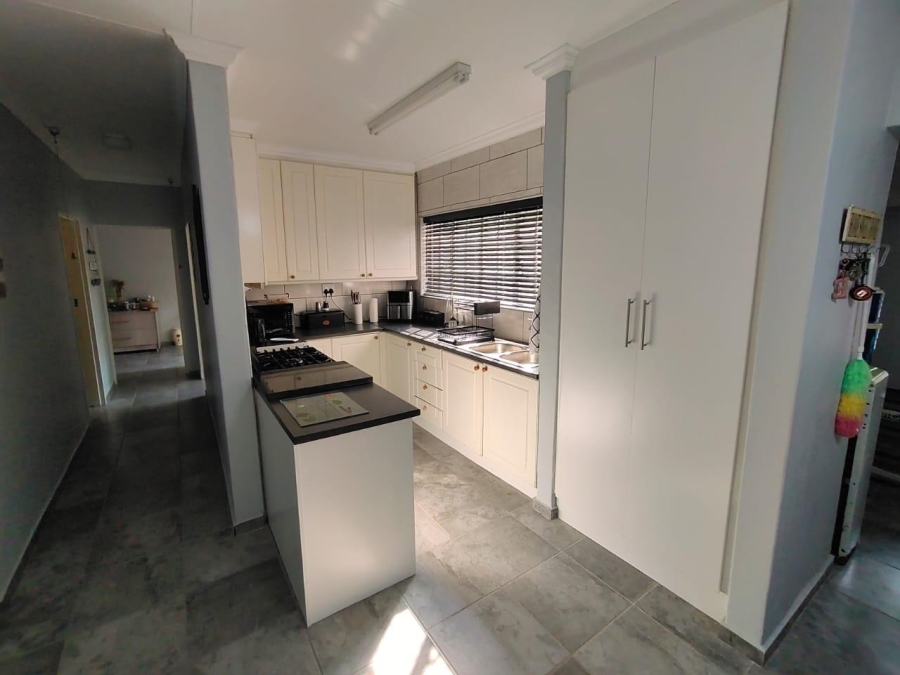 2 Bedroom Property for Sale in Leeupoort Limpopo
