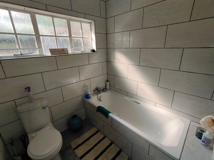 2 Bedroom Property for Sale in Leeupoort Limpopo