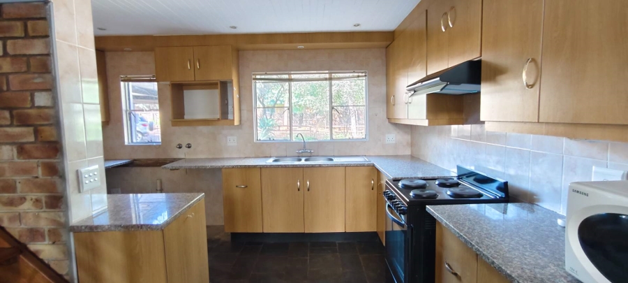 3 Bedroom Property for Sale in Leeupoort Limpopo