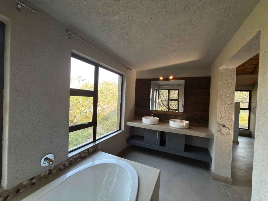 3 Bedroom Property for Sale in Moditlo Wildlife Estate Limpopo
