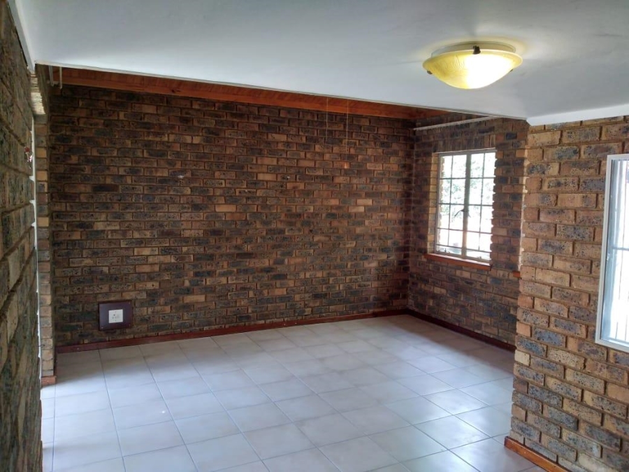 3 Bedroom Property for Sale in Leeupoort Limpopo