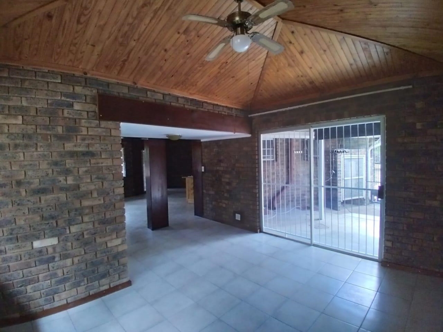 3 Bedroom Property for Sale in Leeupoort Limpopo