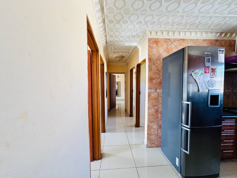 3 Bedroom Property for Sale in Mahlasedi Park Limpopo