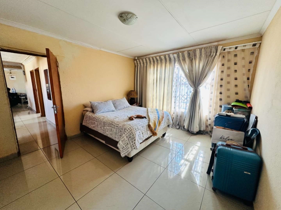 3 Bedroom Property for Sale in Mahlasedi Park Limpopo